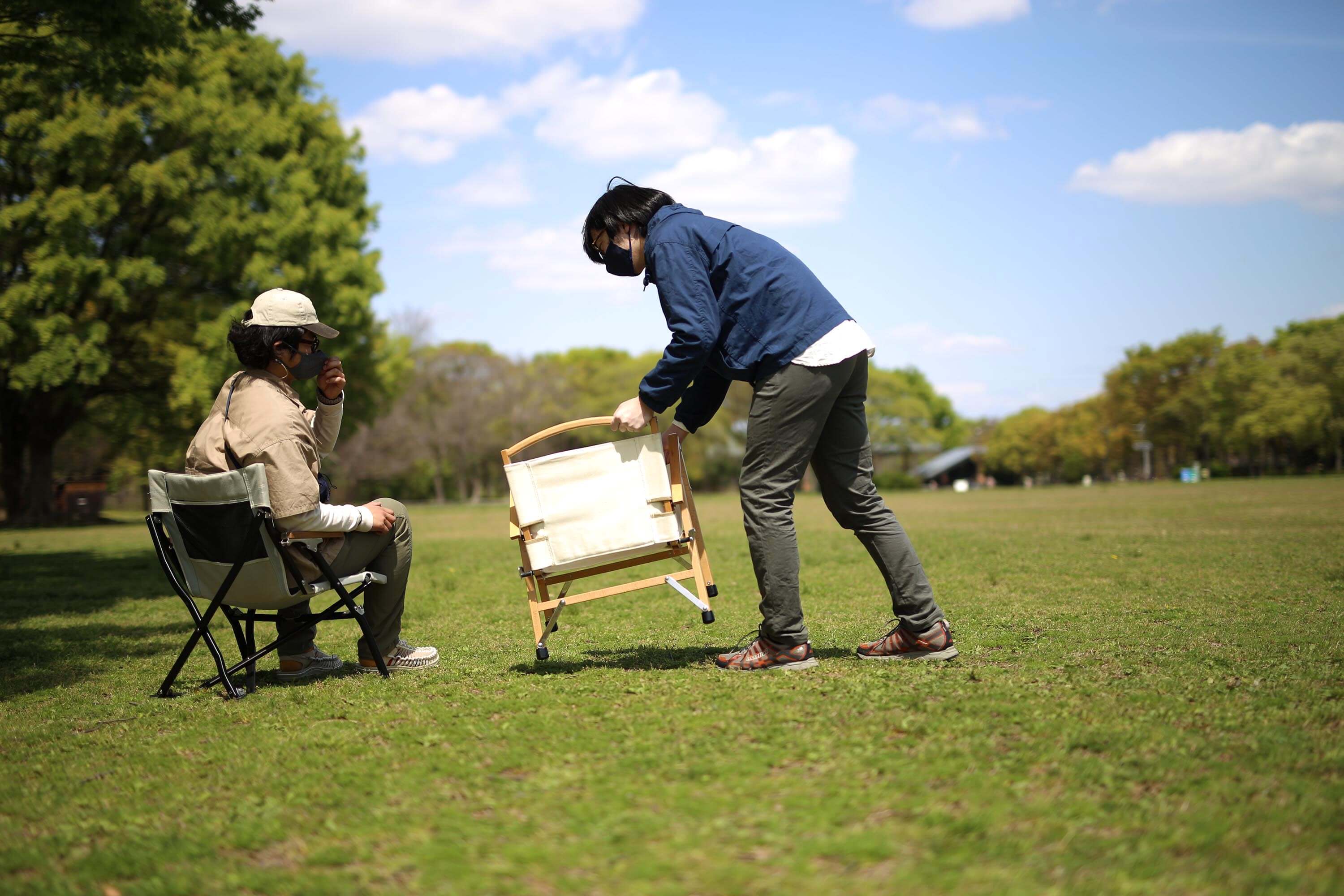 チェアリングの相席の様子