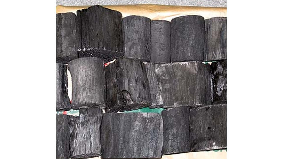 黒炭のイメージ