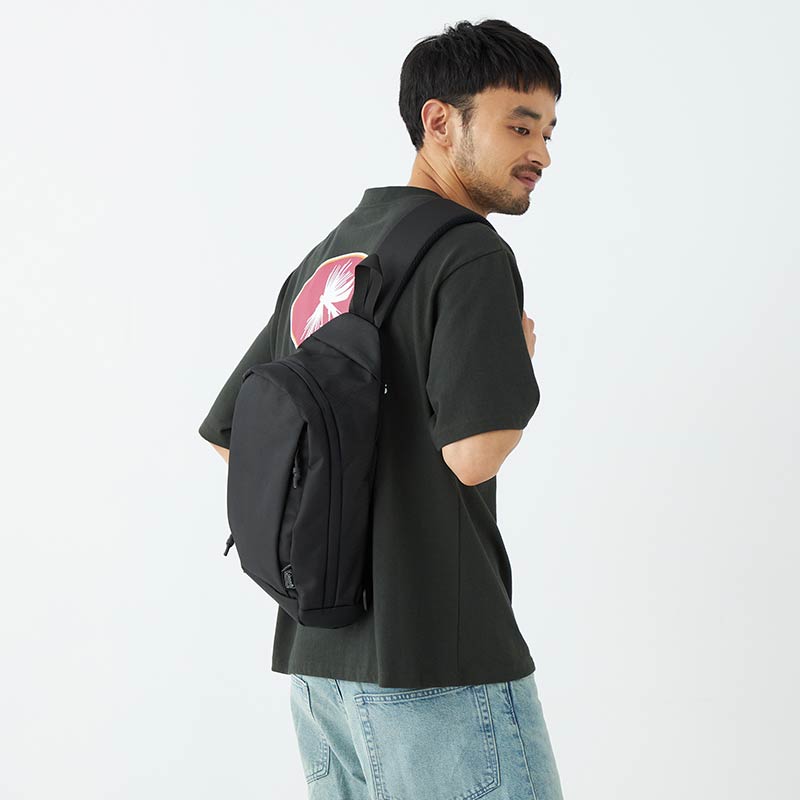 Coleman　アトラススリングバッグ