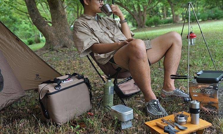 バックパックスタイルくつろぐ様子