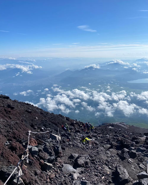 富士登山中