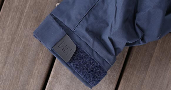 This is Espeli Light Jacket