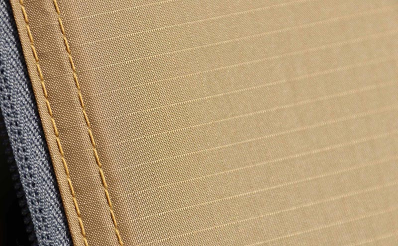 オールシーズン使えるコンパクトなテント